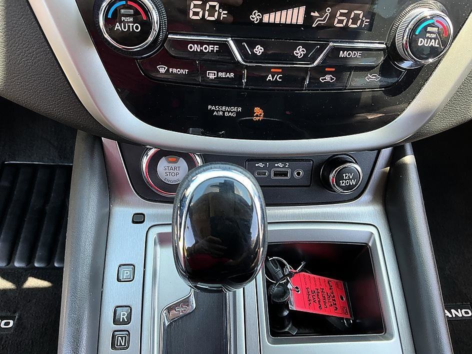 Used 2019 Pearl White Tricoat Nissan SL image 20