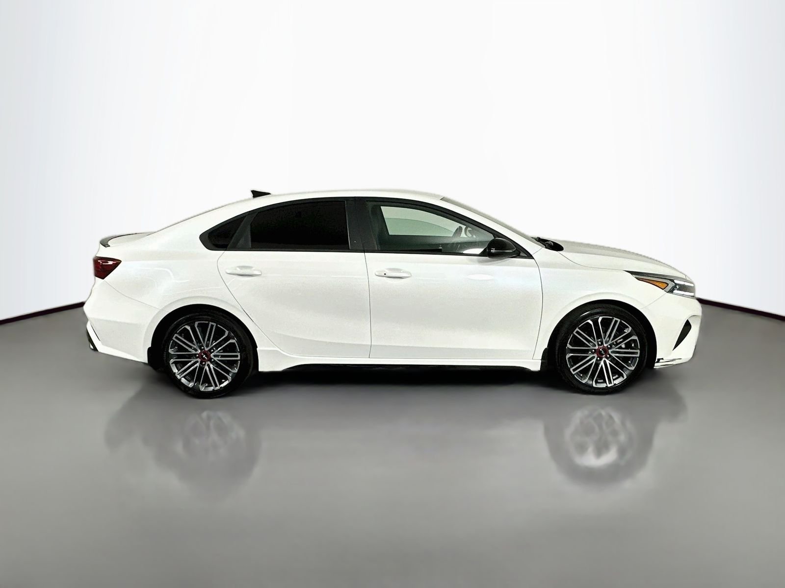 Used 2022 Snow White Pearl Kia GT image 8