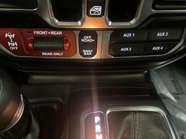 Used 2021 Snazzberry Pearlcoat Jeep Unlimited Rubicon 392 image 24