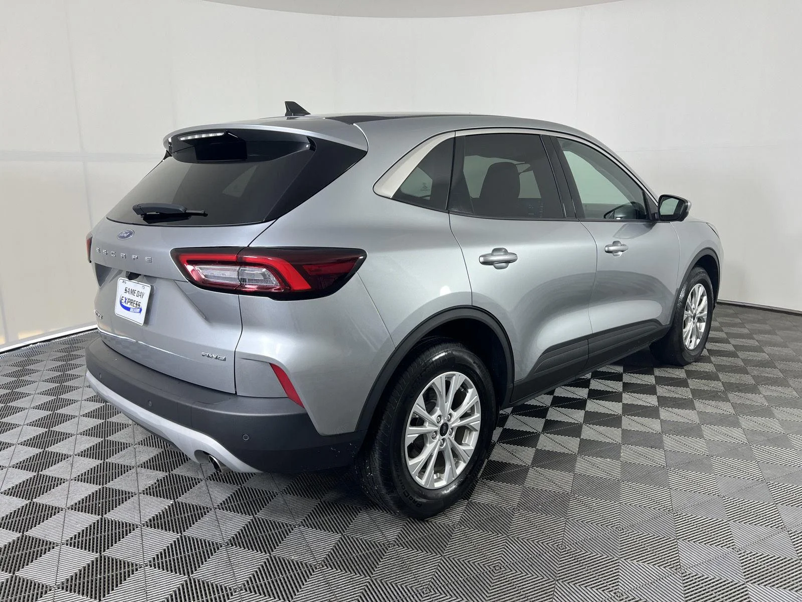 Used 2023 Gy Ford Active image 26