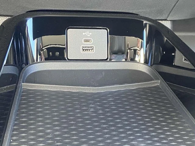 2025 Ford Mustang Mach-E Select - Photo 19