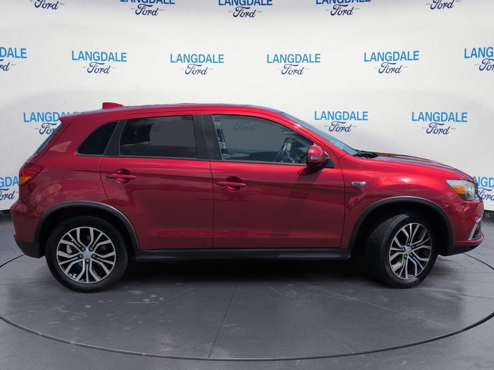 Used 2019 Rally Red Metallic Mitsubishi 2.0 ES image 3