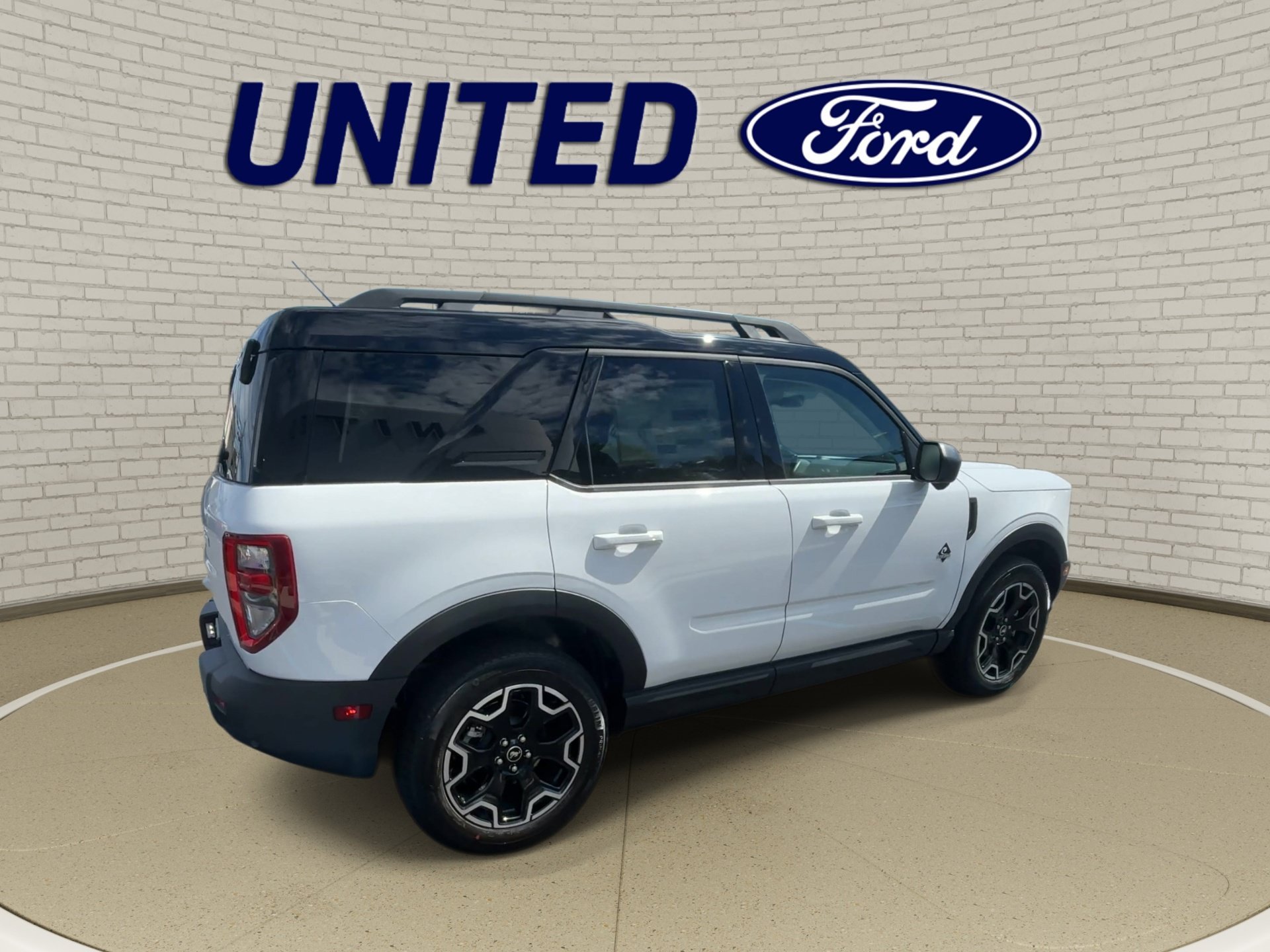New 2026 Oxford White Ford Outer Banks® image 8