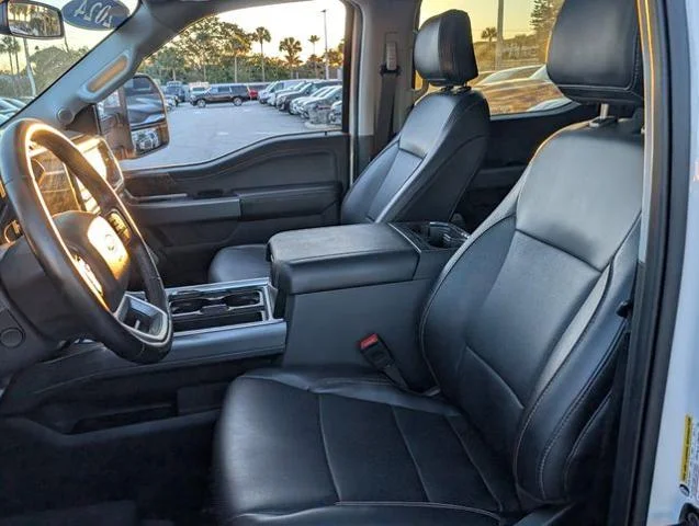 Used 2024 White Metallic Ford Lariat image 31
