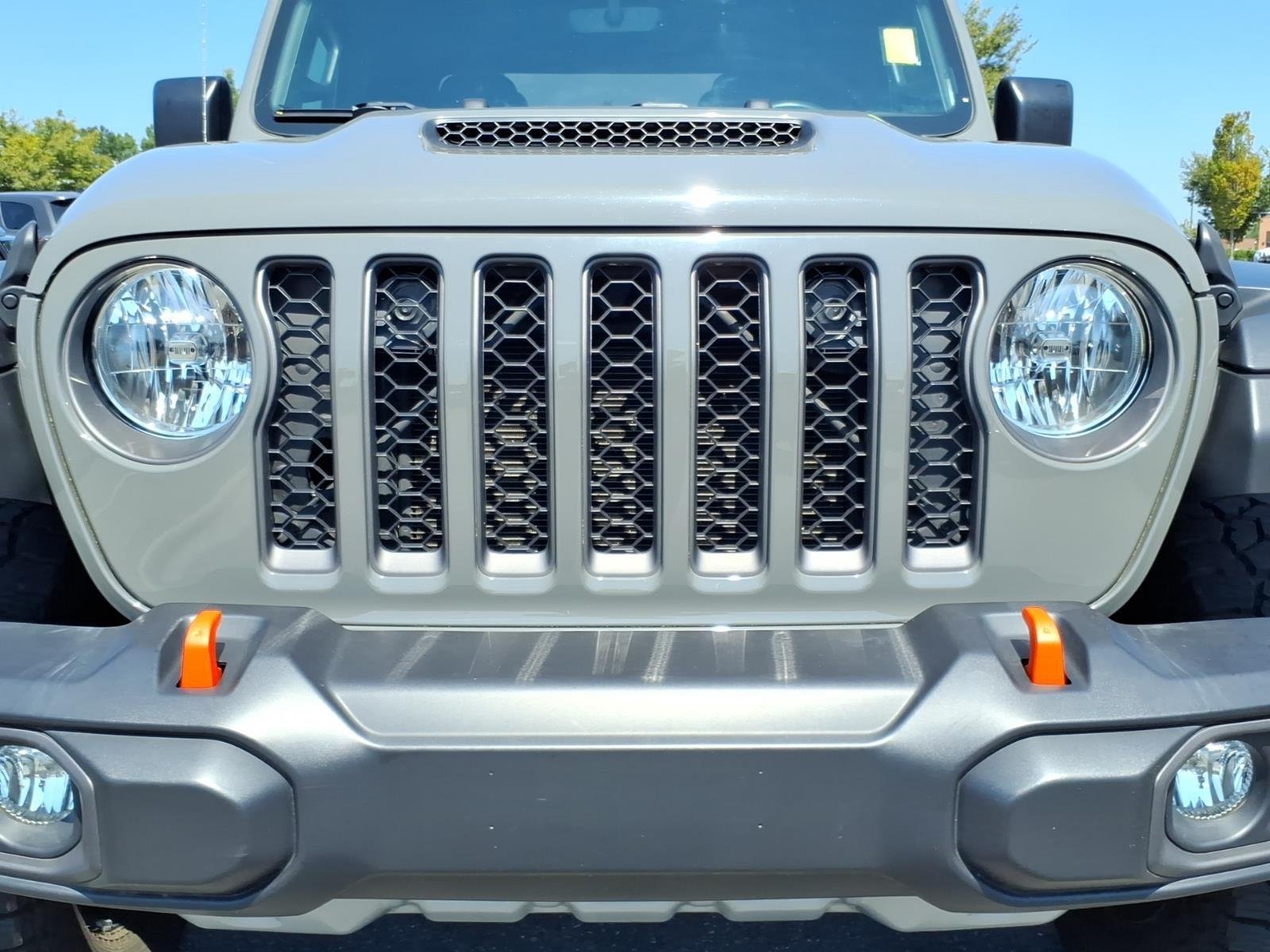 Used 2022 Sting-Gray Clearcoat Jeep Mojave image 14