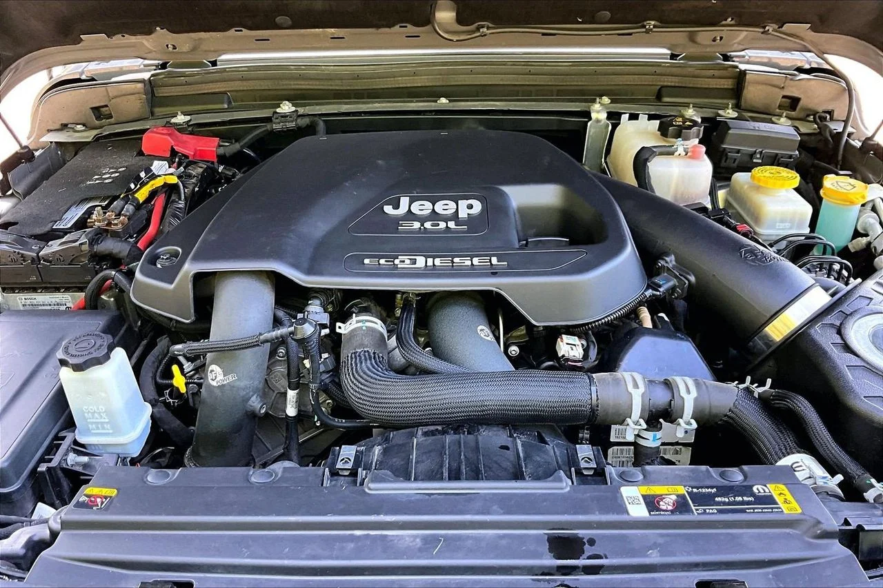 Used 2023 Gray Jeep Rubicon image 36