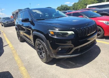 Used 2022 Black Jeep X image 1