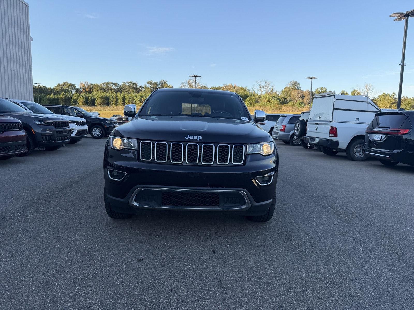 Used 2018 Jeep Grand Cherokee Limited with VIN 1C4RJEBG4JC512114 for sale in Collins, MS