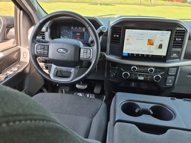 Used 2025 Silver Ford XLT image 30