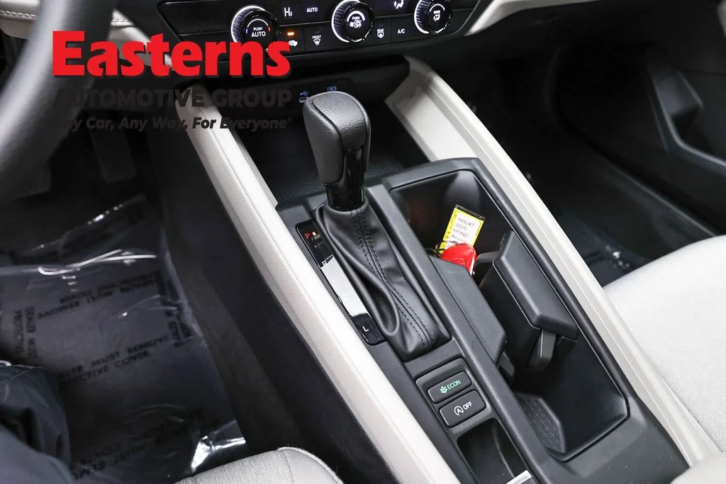 Used 2025 White Honda LX image 13