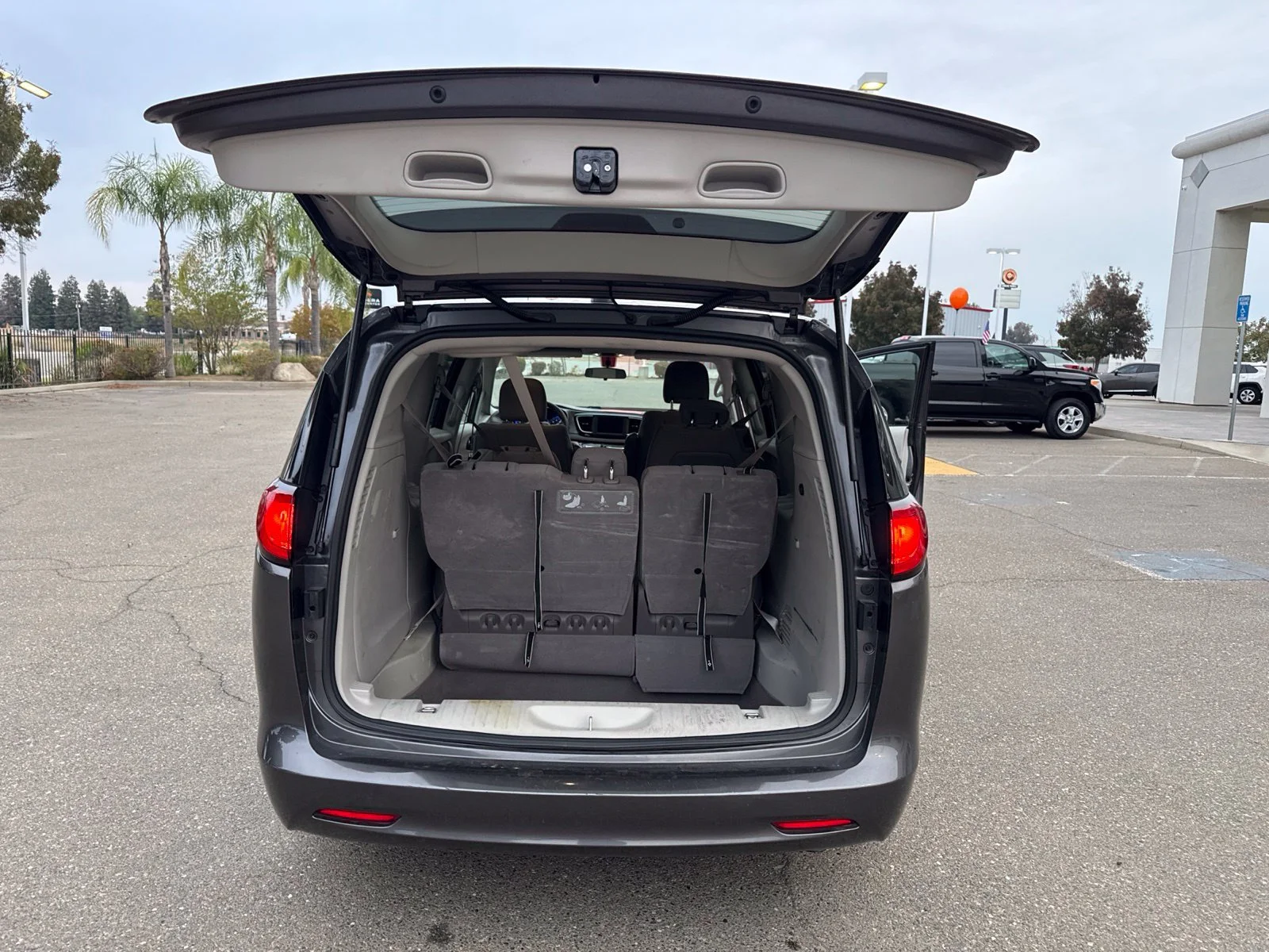 Used 2021 Gray Chrysler LX image 22