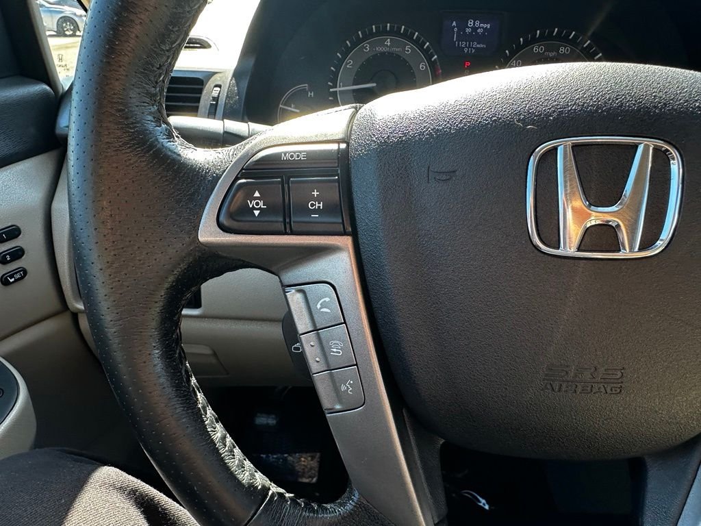 Used 2015 White Honda Touring image 29
