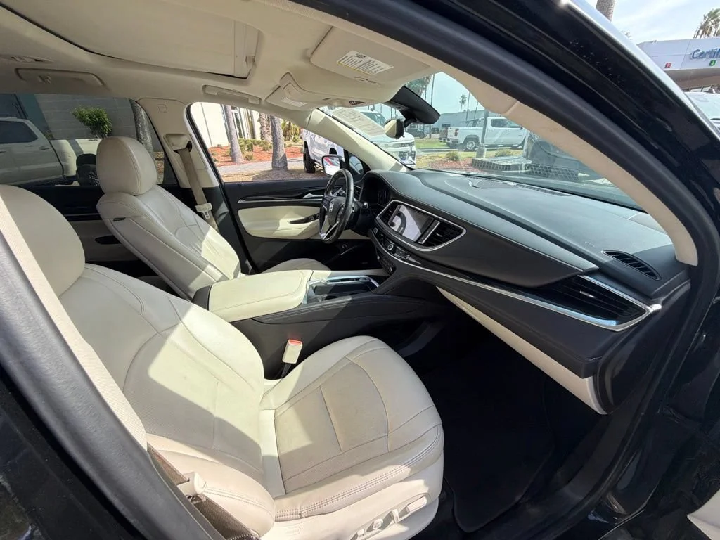 Used 2022 Ebony Twilight Metallic Buick Premium image 10