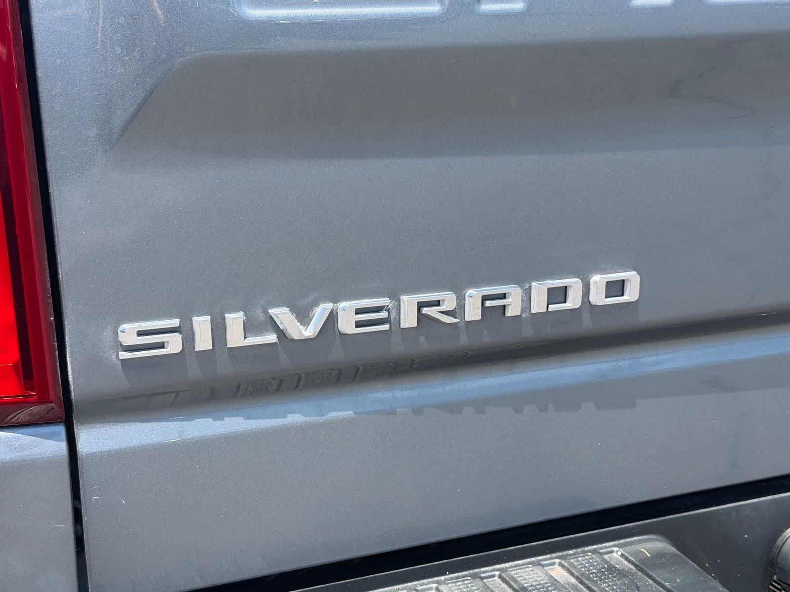 Used 2020 Satin Steel Metallic Chevrolet Custom image 26
