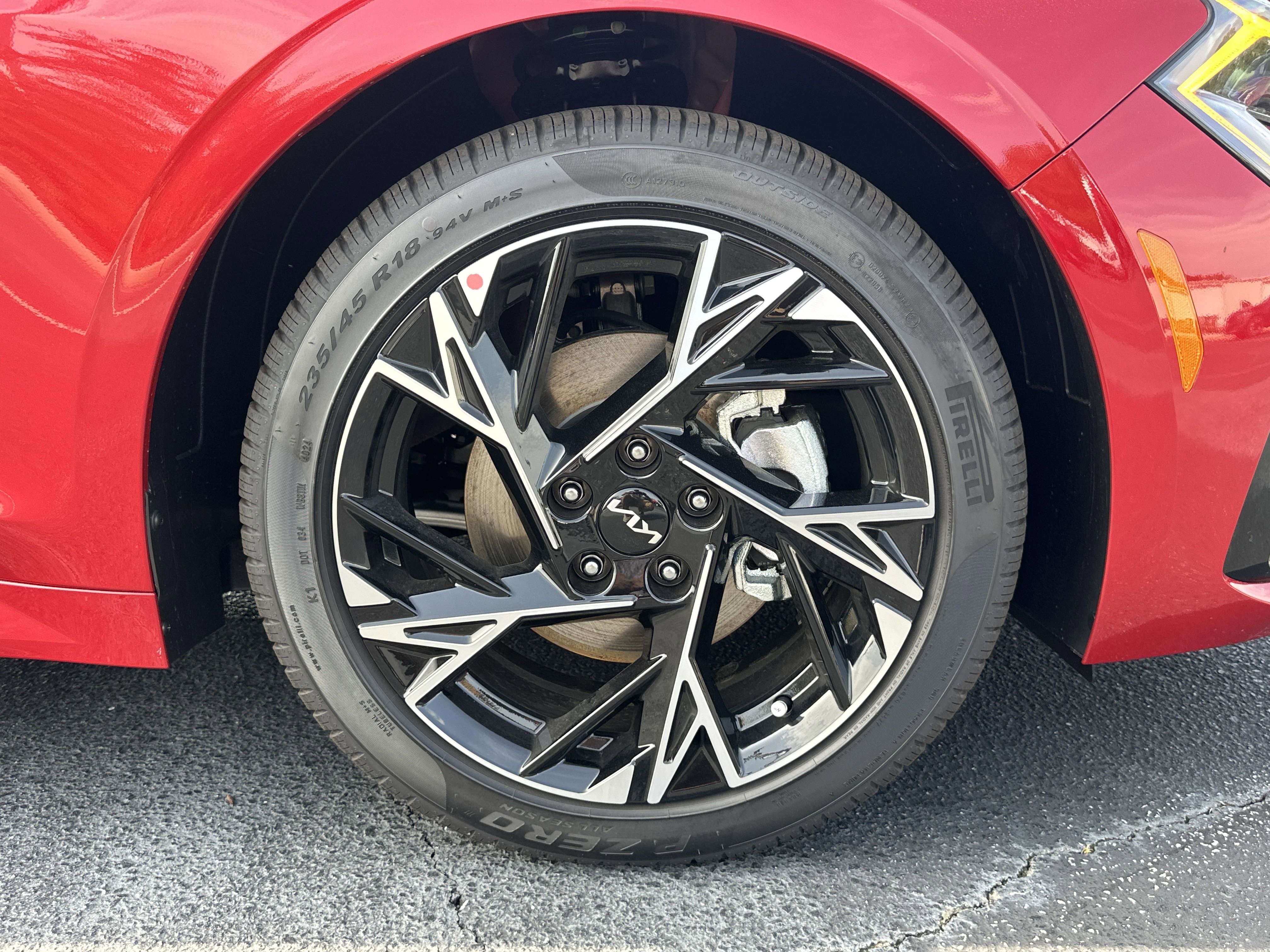 2025 Kia K5 GT-Line - Photo 13
