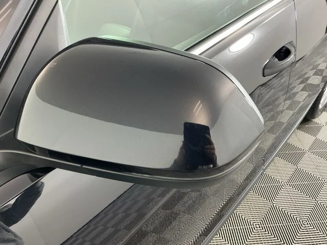 Used 2019 Black Volkswagen 3.6L V6 SE image 10