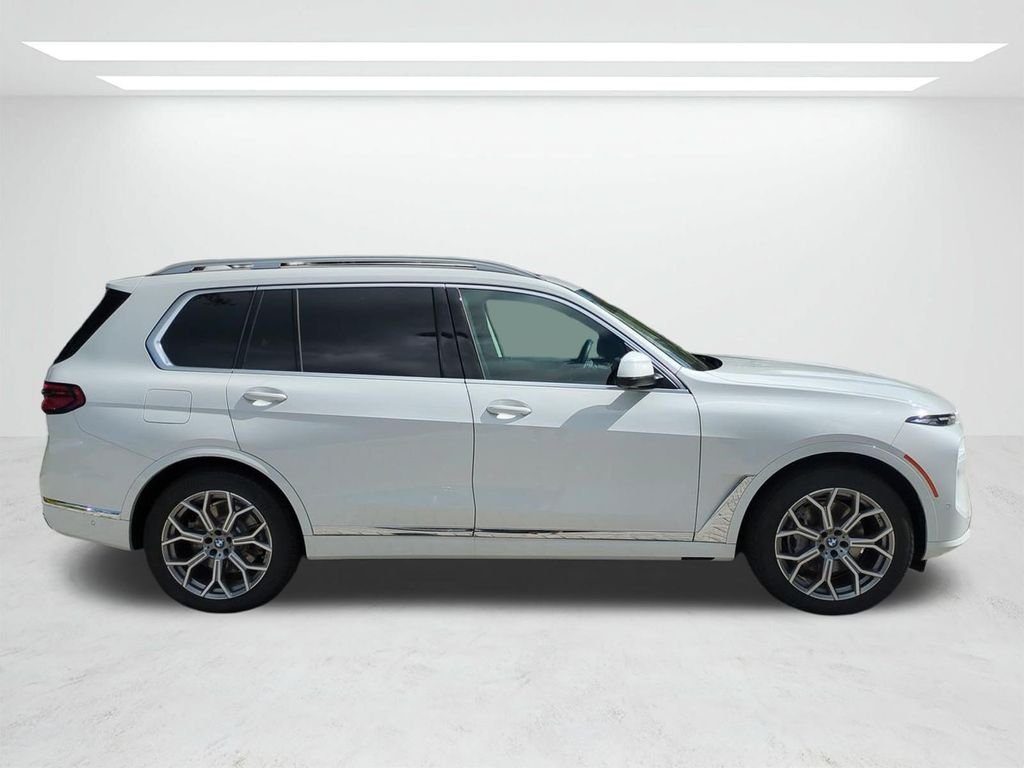 New 2026 Alpine White BMW xDrive40i image 3