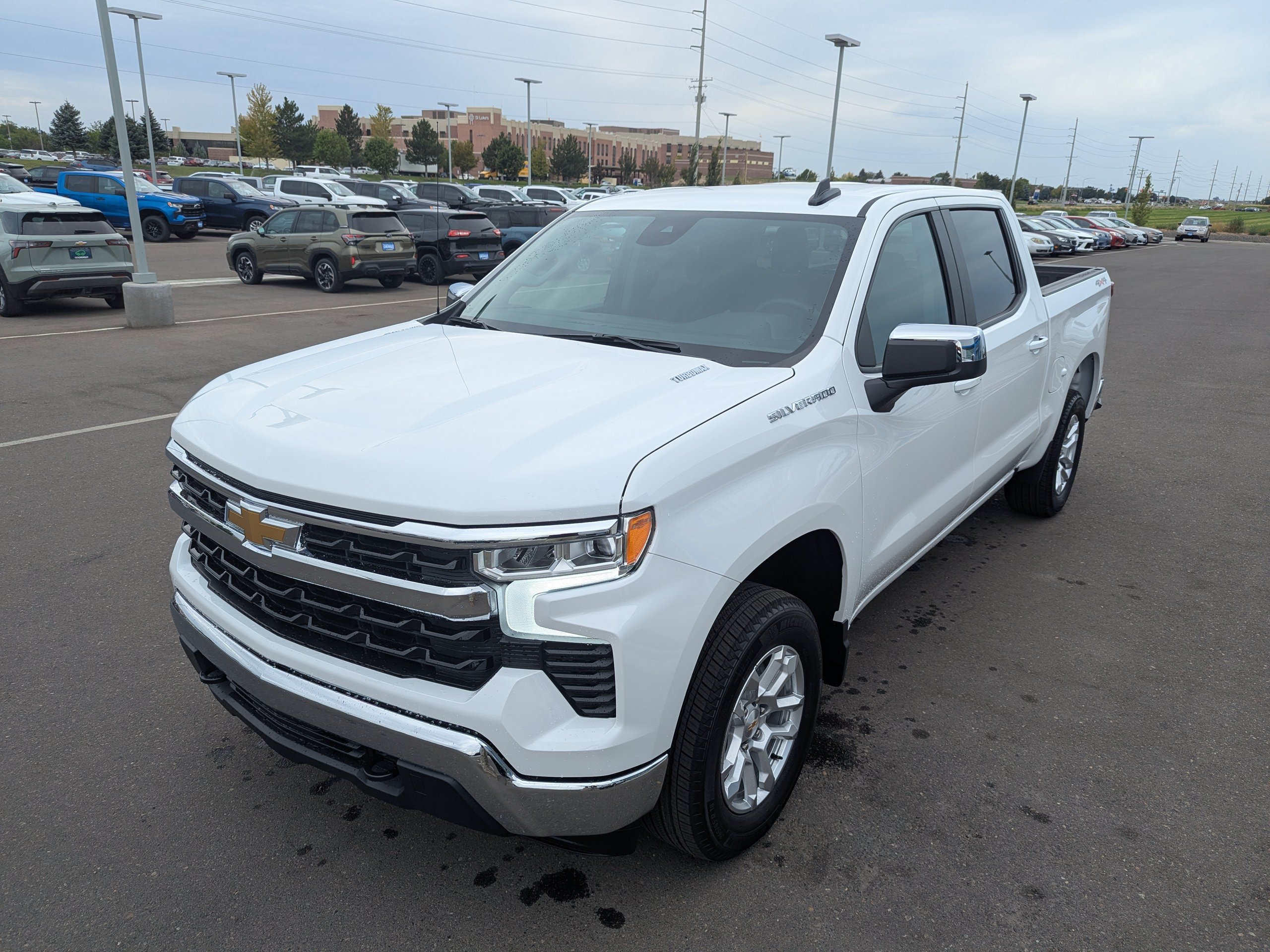 2026 Chevrolet Silverado 1500 LT - Photo 6