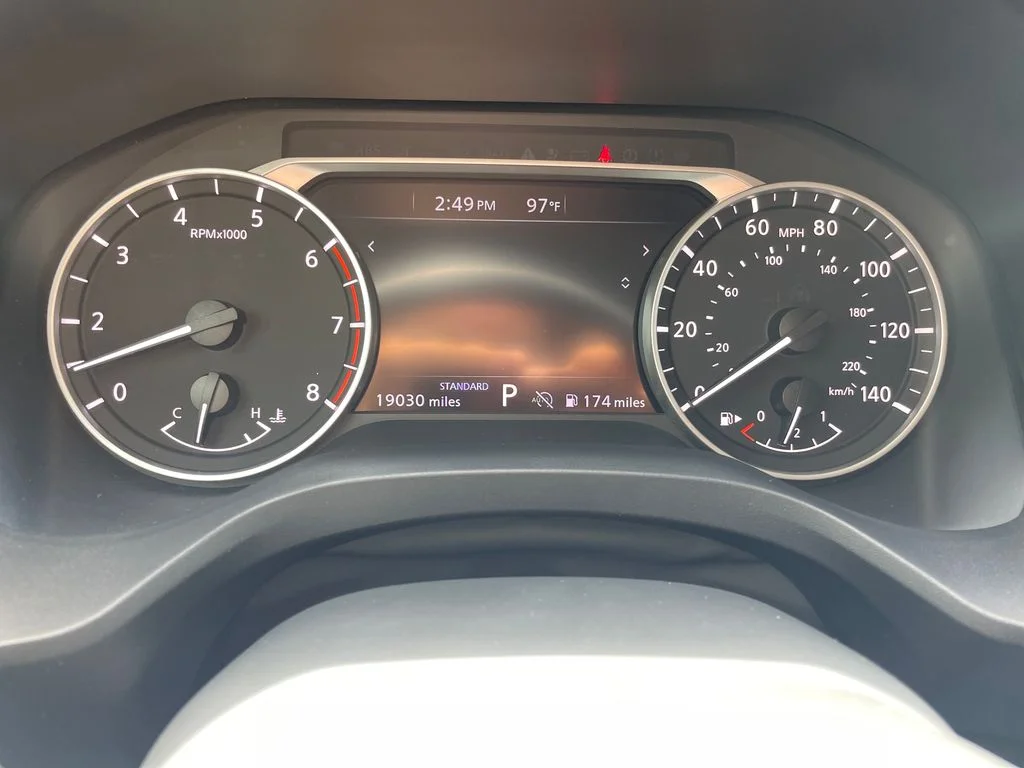 Used 2025 Gray Nissan SV image 12