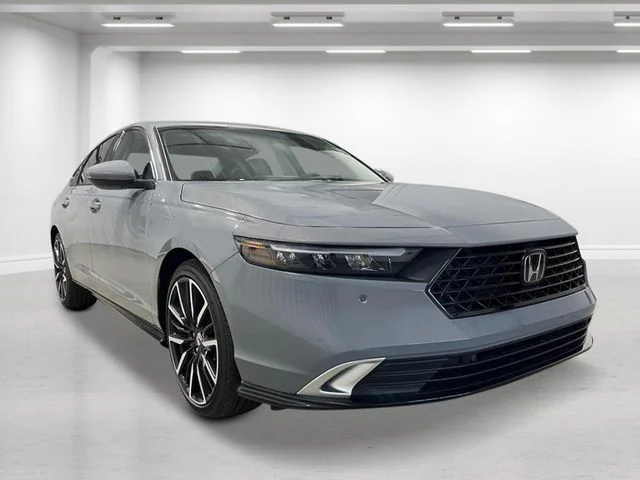 New 2026 Urban Gray Pearl Honda Touring image 11