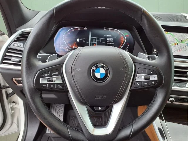Used 2023 White BMW xDrive40i image 19