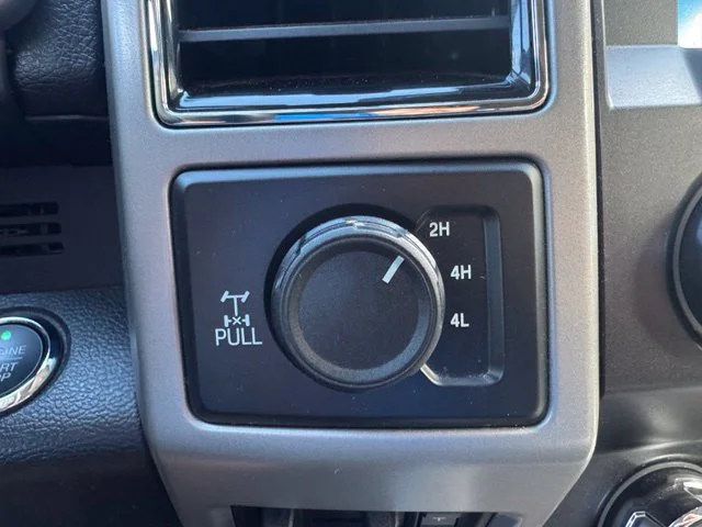Used 2019 Gray Ford Lariat image 29