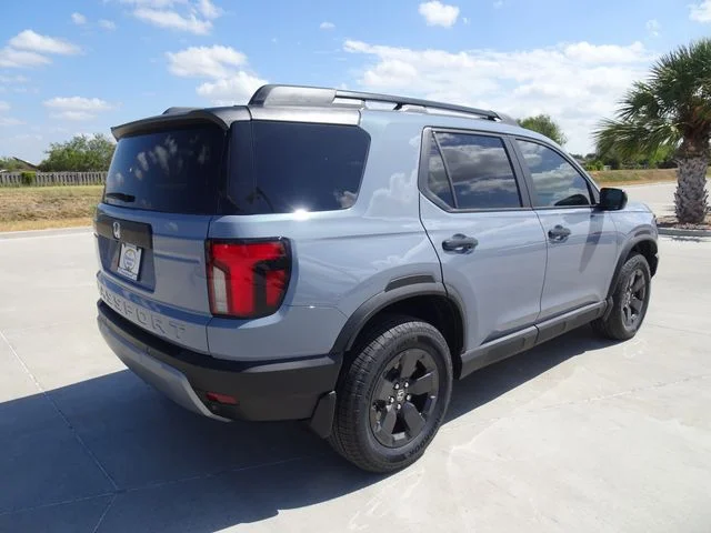 New 2026 Sonic Gray Pearl Honda RTL image 4