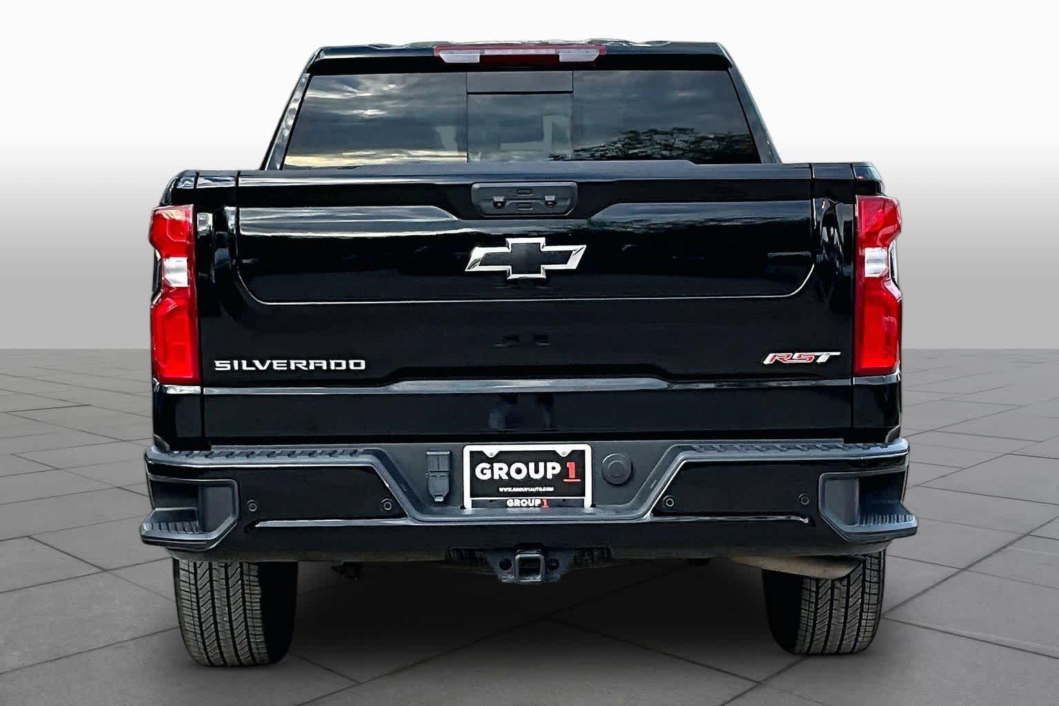 Used 2025 Black Chevrolet RST image 5