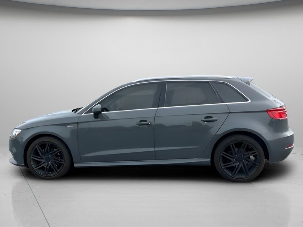 Used 2017 Gray Metallic Audi 1.4T Premium image 8
