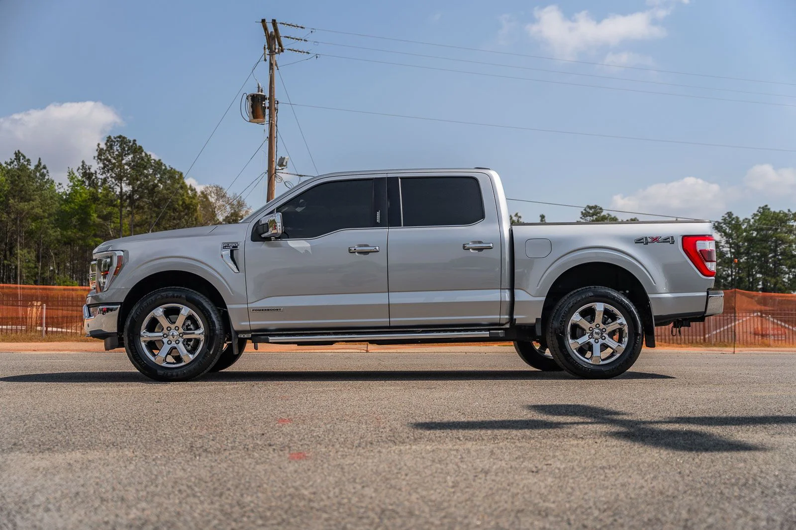 Used 2023 Silver Ford Lariat image 3