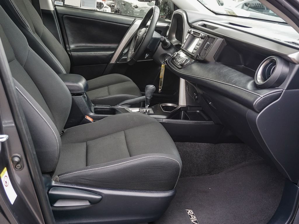 Used 2017 Magnetic Gray Metallic Toyota XLE image 13