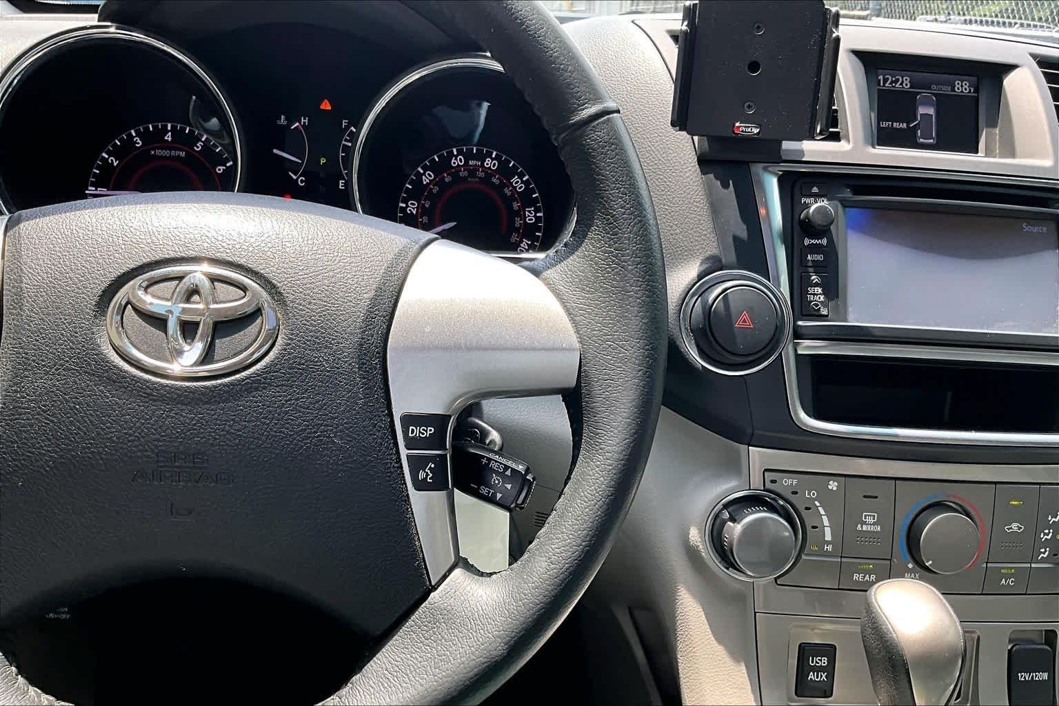 Used 2013 Classic Silver Metallic Toyota SE image 25