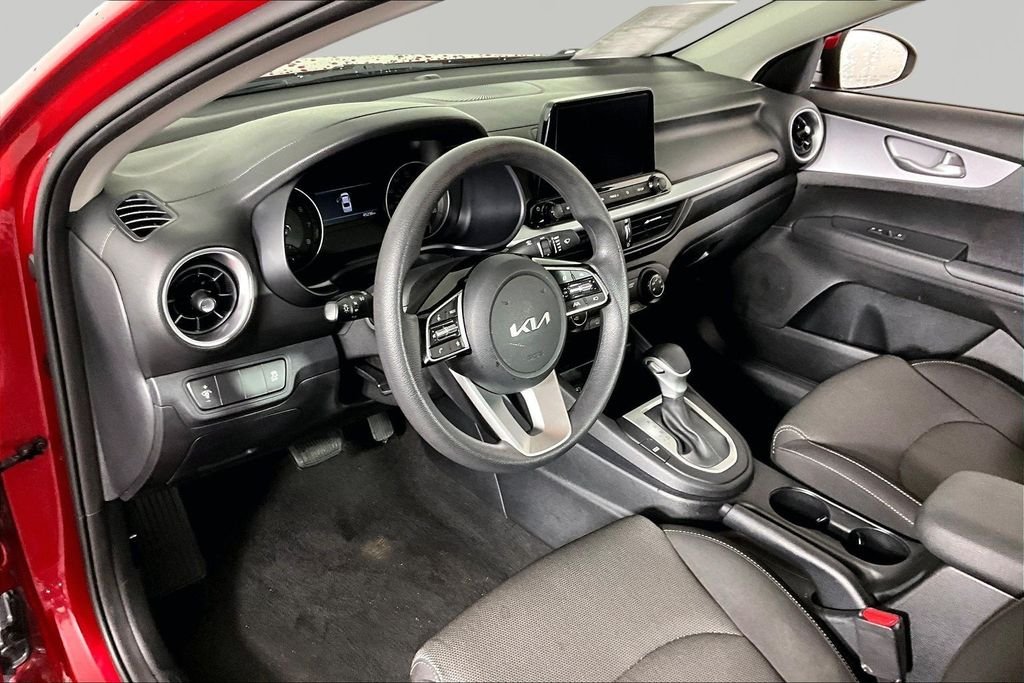 2024 Kia Forte LXS - Photo 16