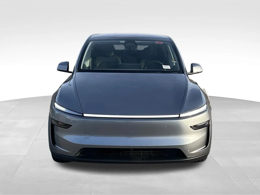Used 2026 Quicksilver Tesla Long Range image 3