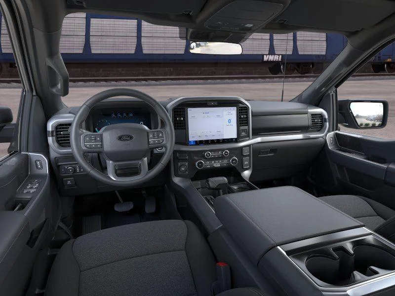 New 2026 Oxford White Ford XLT image 9
