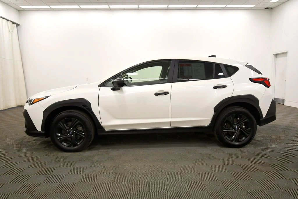 Used 2024 White Subaru Base image 4