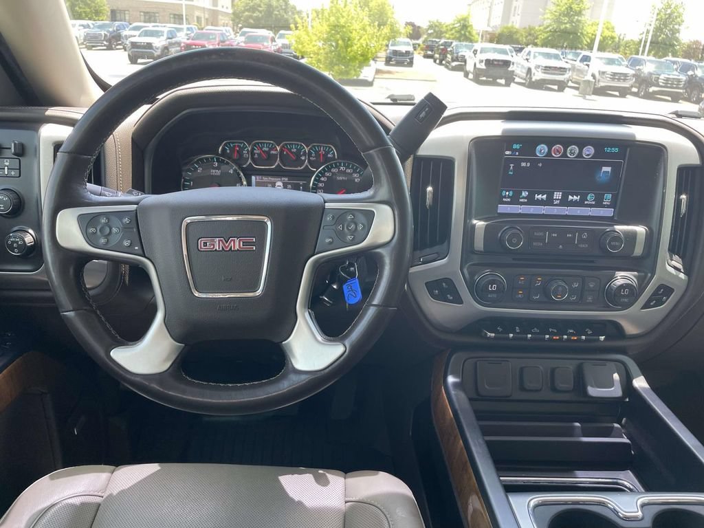 Used 2018 SUMMIT WHITE GMC SLT image 13