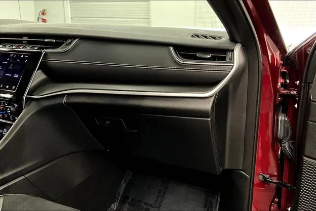 2025 Jeep Grand Cherokee Altitude - Photo 19