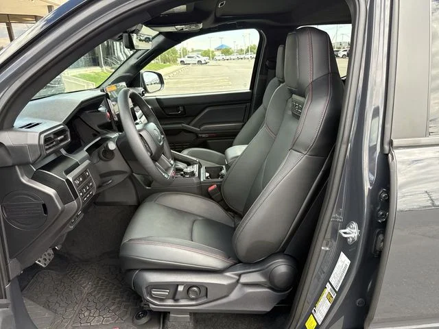 2025 Toyota Tacoma TRD Pro - Photo 11