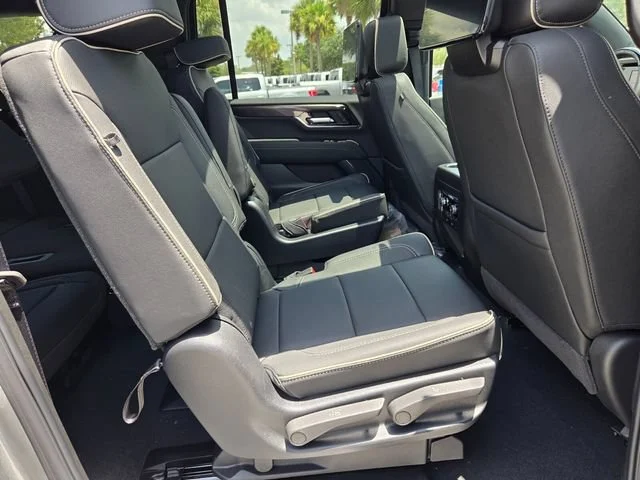 New 2026 Sterling Metallic GMC Elevation image 15