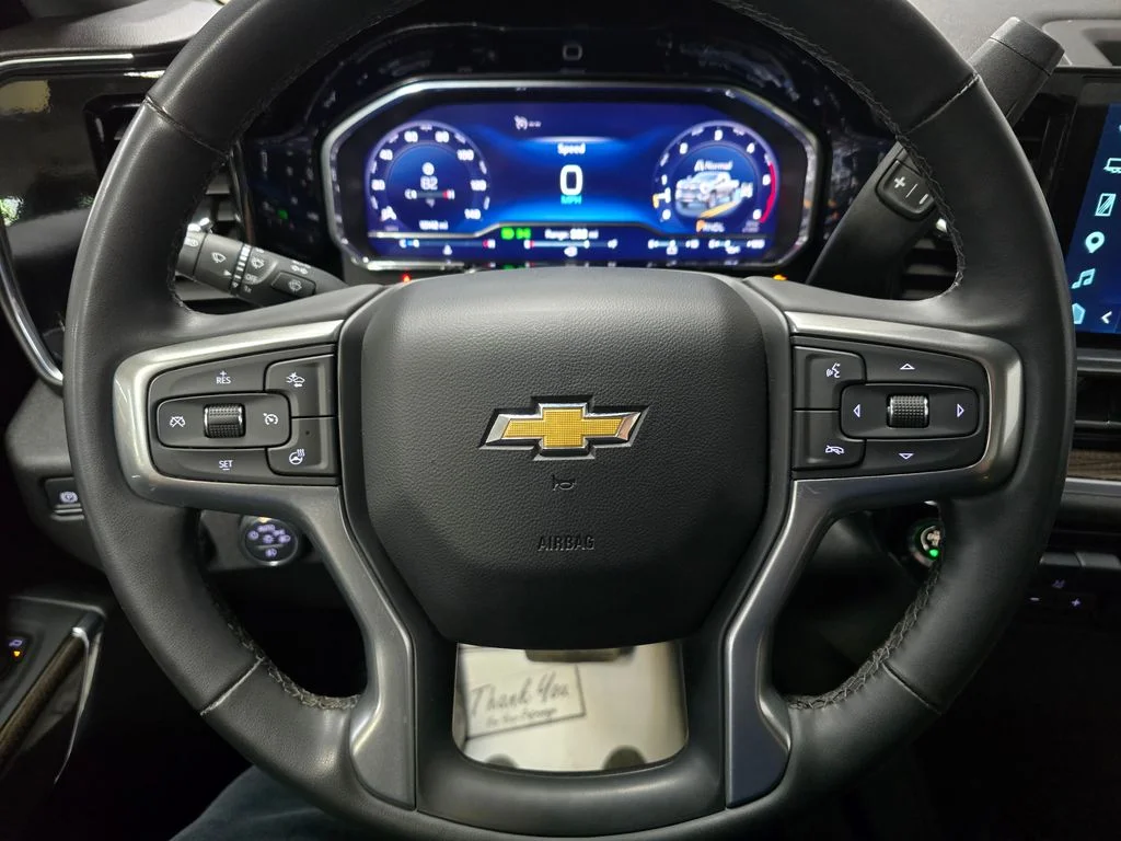 Used 2025 Gray Chevrolet LT image 18