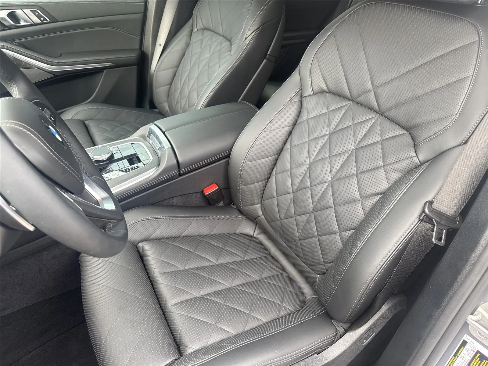 Used 2026 Skyscraper Grey Metallic BMW sDrive40i image 11