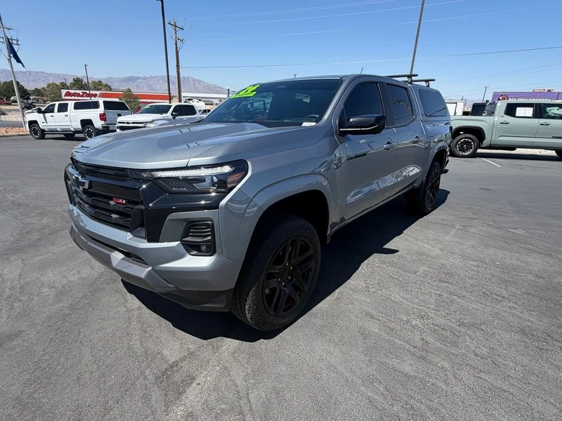 Used 2024 Sterling Gray Metallic Chevrolet Z71 image 7