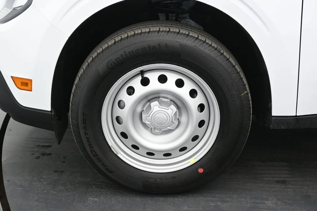 New 2026 Oxford White Ford XL image 20