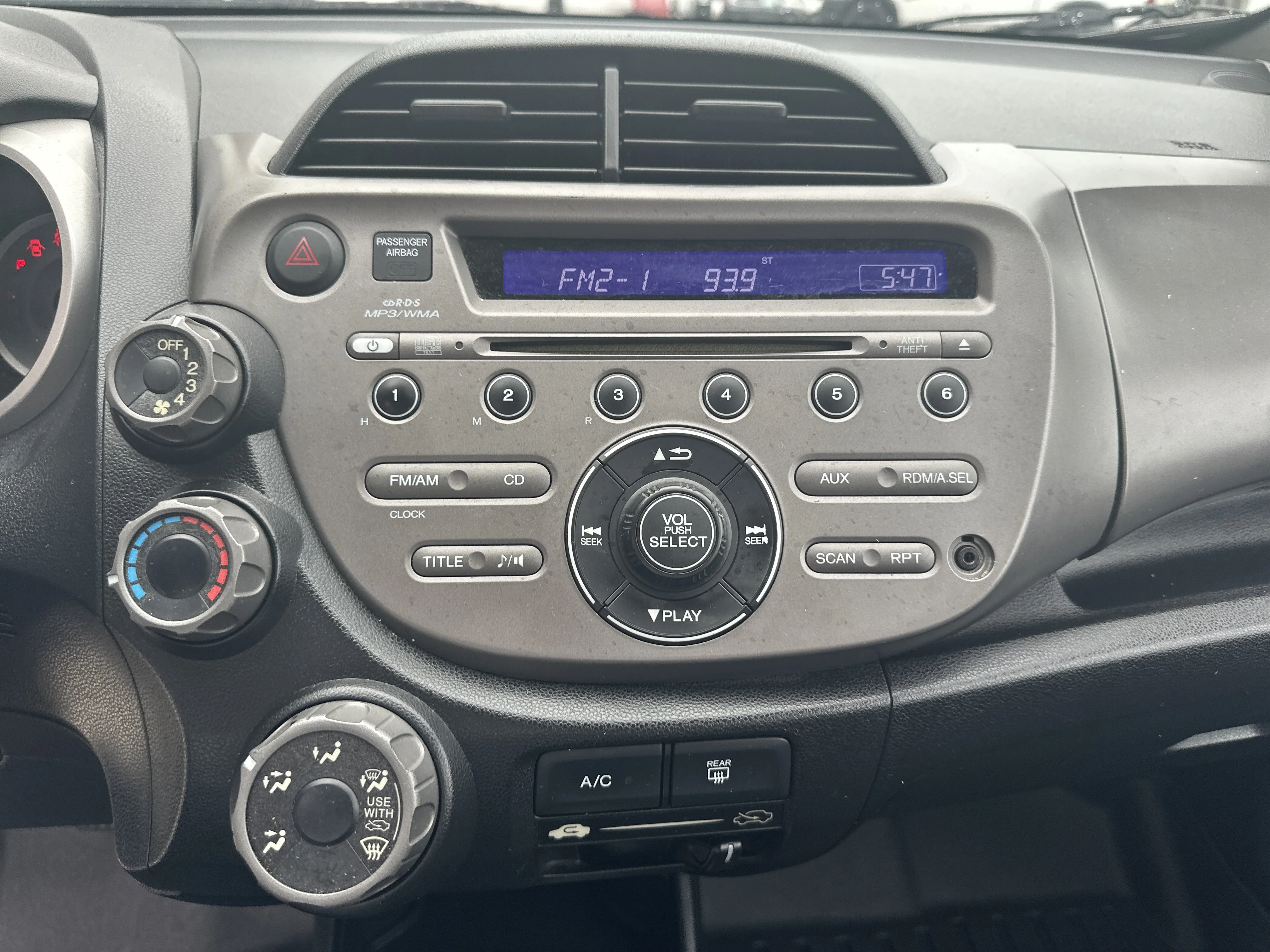 Used 2010 Taffeta White Honda Sport image 13