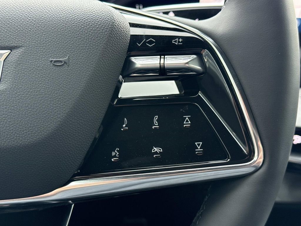 2026 Cadillac OPTIQ Sport - Photo 23