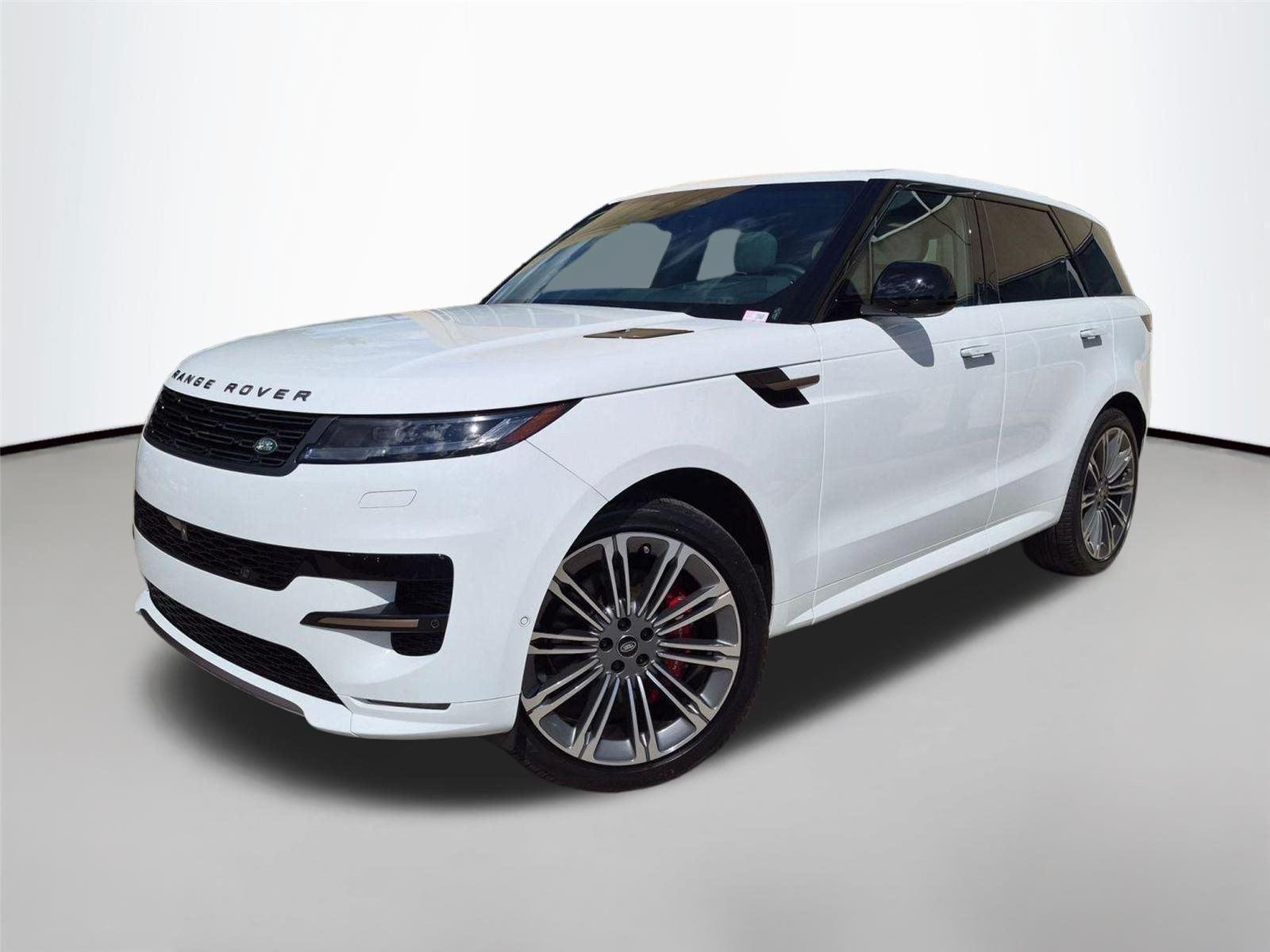Used 2024 Fuji White Land Rover Dynamic SE image 1