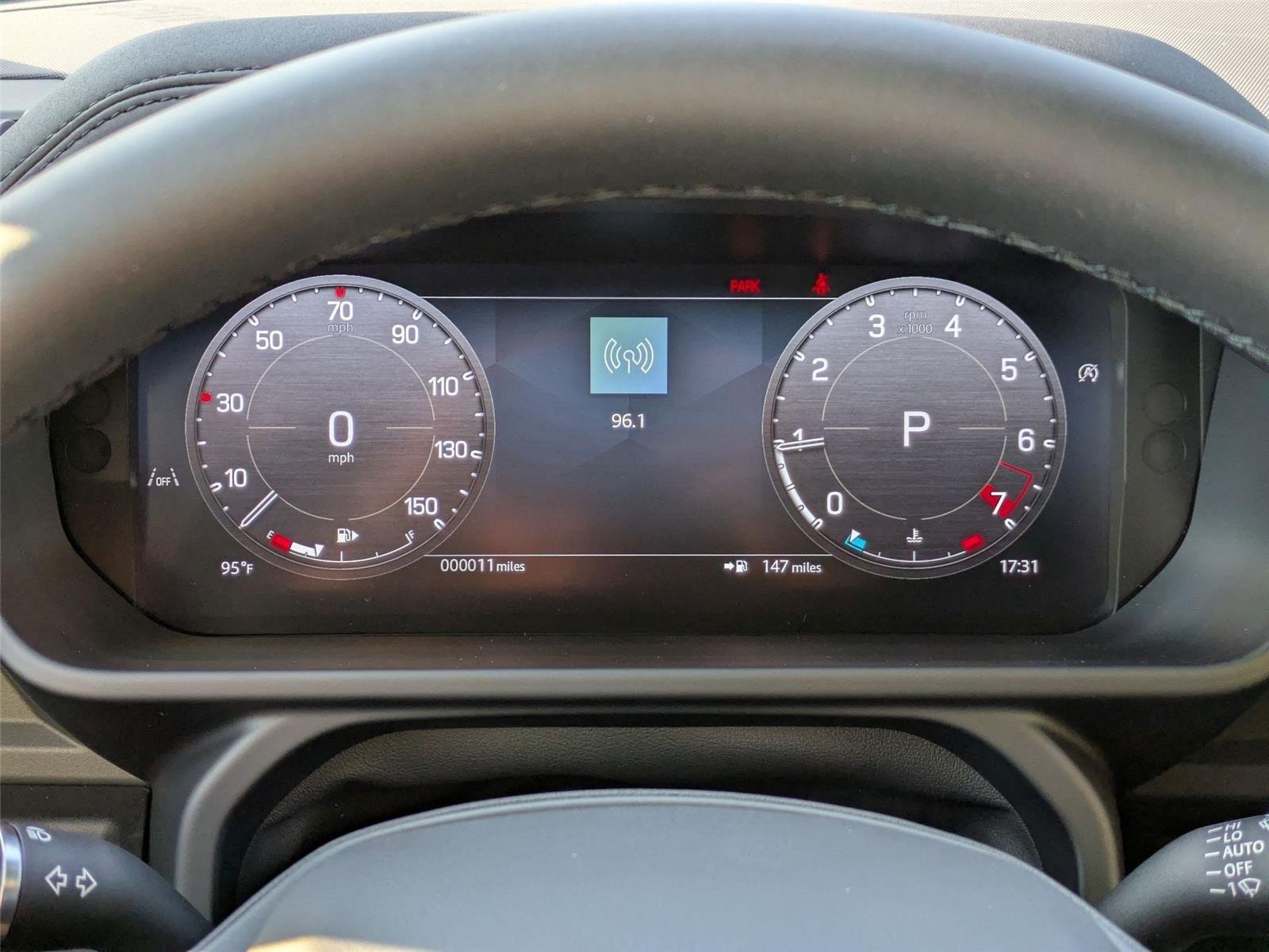 Used 2026 Tasman Blue Metallic Land Rover S image 20