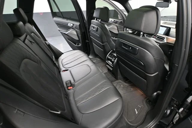 2022 BMW X5 M50i - Photo 48
