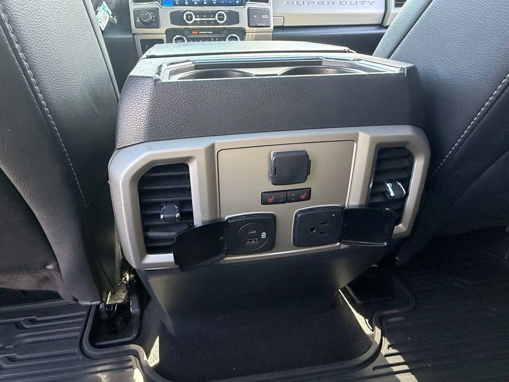 Used 2022 Agate Black Metallic Ford Lariat image 12